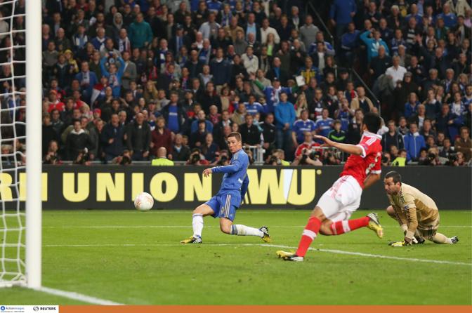 Torres insacca a porta vuota: 1-0 Chelsea. Action Images